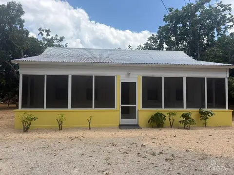 Charming "thompson Manor"