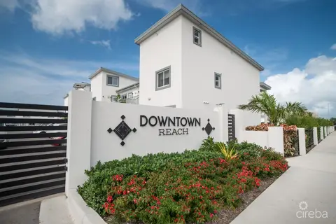 Downtown Reach Ground Floor One Bed