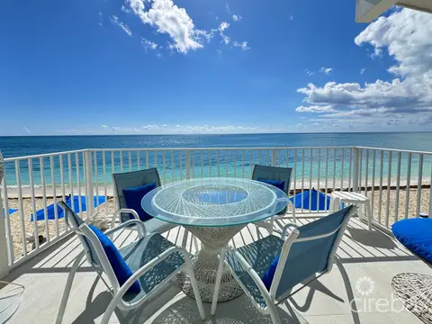 Cayman Reef  Oceanfront Condo  1 Bed/1 Bath All Inclusive  6 Months Rental