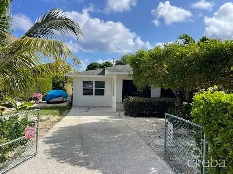 4 - Bed Nw Point Road Cayman Cottage
