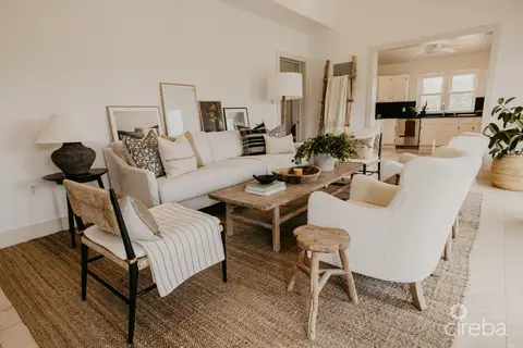 Le Soleil D'or 3-bed Farm House