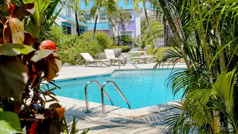 Cayman Crossing - 2 Bed - All Inclusive