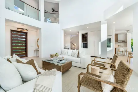 Vista Del Mar  A Reimagined Waterfront Estate