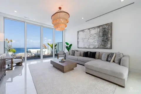 Fin Penthouse 32