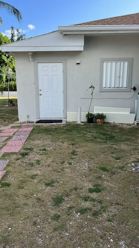 1bedroom apartment for rent Red Bay