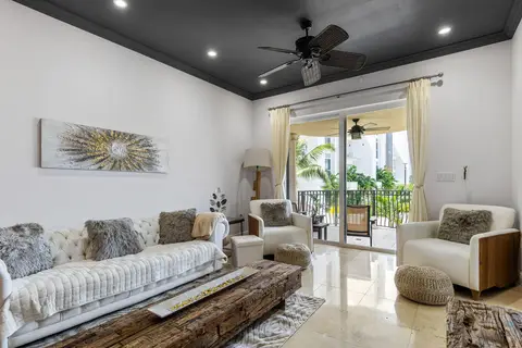 KISHA - OCEANSIDE CONDOS