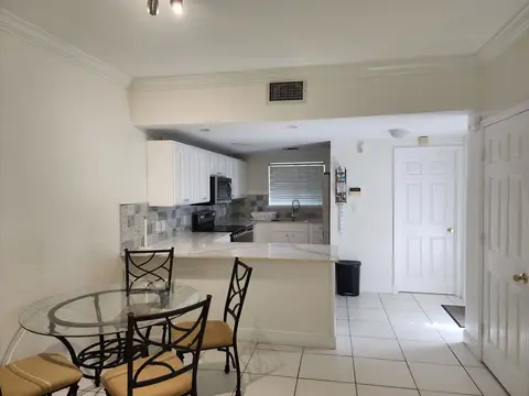 George Town - Town House for rent - Hope Springs 2 Bed 2.5 Bath + Den/Mini office+ covered patio