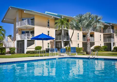SMB One Bed Avail NOW through end of the month