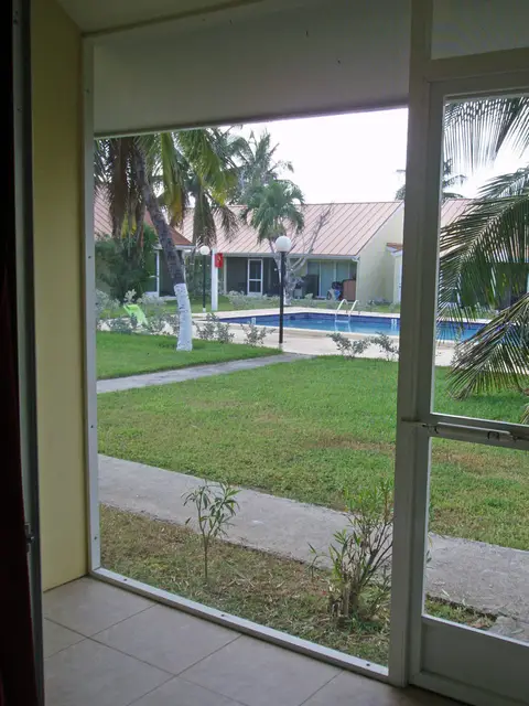 FOR RENT OCEAN CLUB, UPGRADED 1 BED LOFT END UNIT - AVAILBLE NOW!!