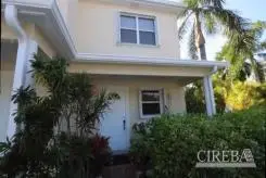 A little Piece of Heaven on Fairbanks Road - closest to all amenities