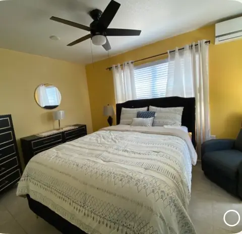 All Inclusive Studio for Rent - West Bay