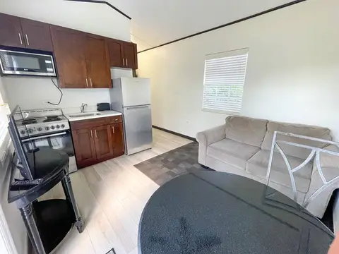 Daily Rental, Countryside, Savannah Apartment