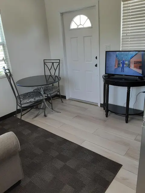 Daily Rental Savannah One Bedroom Apartment