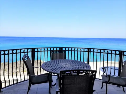 STUNNING OCEAN VIEWS--2BED/2BATH--BESIDE FIN--Internet Included--AVAIL. NOW-Nov.15--KISHA