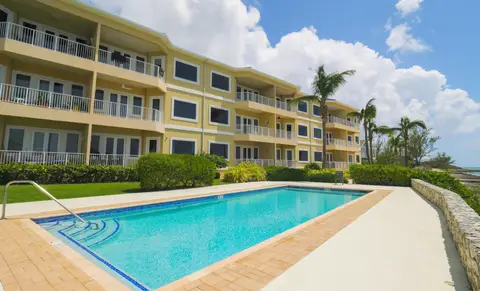 OCEAN FRONT - AVAILABLE -JULY 15 - Nov 15 - Dogs allowed with Approval- WESTVIEW - 3bd/3bth - SLEEPS 8