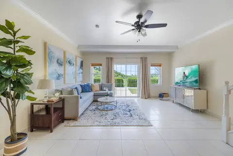 FOR SALE | PARADISE POINT | 3-BED, 2.5-BATH OCEANFRONT TOWNHOUSE | WEST BAY