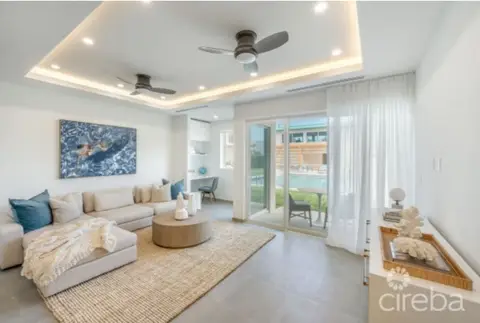 Short-term - 1 bed 1 bath in 3 bed 3.5 bath townhome at PLYMOUTH!