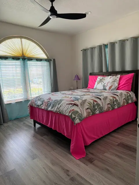 Daily/Short Term Rental - Modern, Spacious 3 bedroom, 1 bath apartment for You