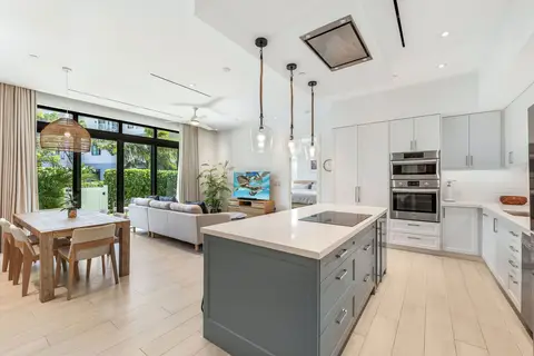 FOR SALE | Olea 414 - Private Garden 2-bed Residence