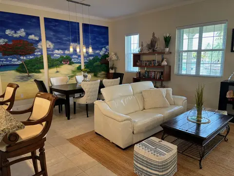 Govenors Harbour Canalfront unit w/Dock