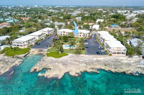 Oceanfront ground floor apartment for sale