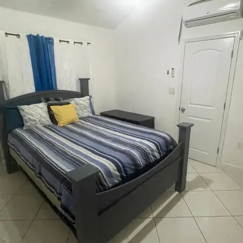 One Bedroom for rent in Savannah Newlands. CI$1,450 all inclusive