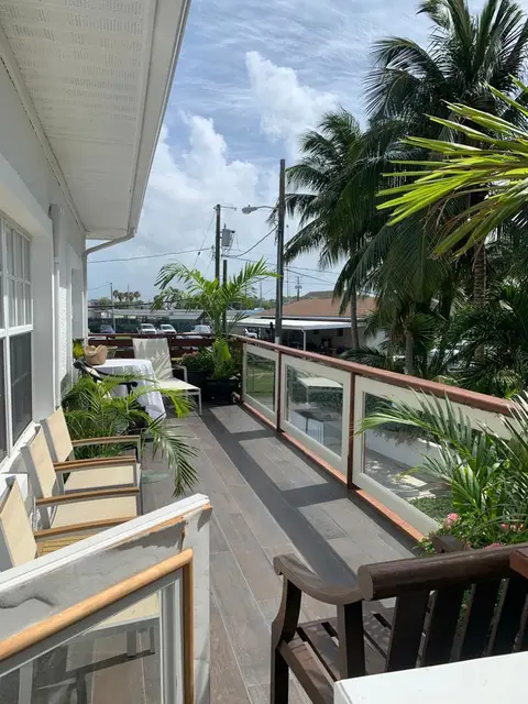 Spacious 2 Bed/1 Bath Apt