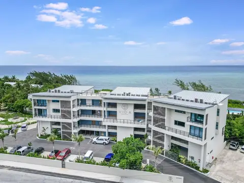 (Sale Pending) LUXURY 3-BEDROOM VIDA OCEAN ADVENTURE ECO LODGE