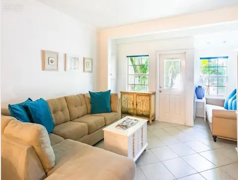 2bed/2bath Condo Seven Mile Beach