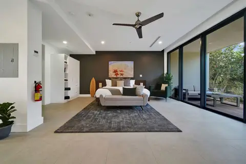 VIDA GROUND FLOOR STUDIO ALL INCLUSIVE 6 MONTHS MINIMUM