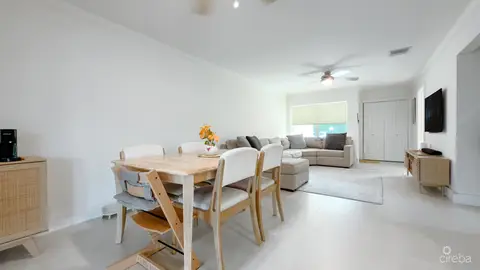 Beautiful 3 Bedroom Townhouse Bel Air Manor