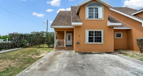 Suelles Estates, West Bay Sharehouse - 1 x Room Available