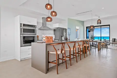 VIDA 3 BEDROOM PENTHOUSE AVAILABLE JUNE 1ST ALL INCLUSIVE