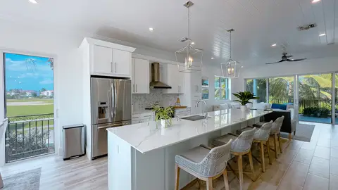 Turnberry Villas 5 bed | SMB Corridor