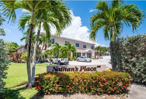 3 Bedrooms 3.5 bathrooms All utilities separate