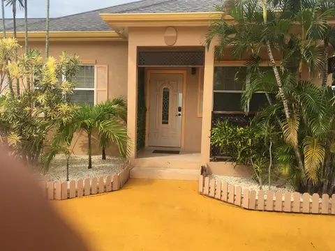 All inclusive room for rent