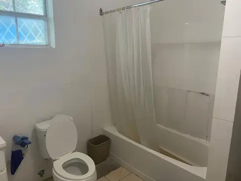 Shared room for rent
