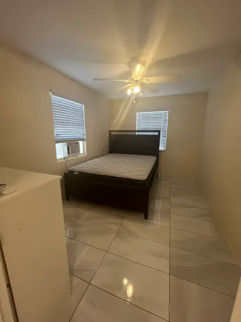 2Bed 1Bath West Bay