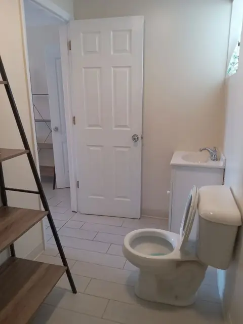 Studio Apartment In Red Bay For Rent