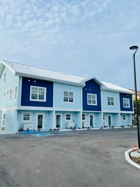 Premium Luxury Apartment for Rent - Georgetown
