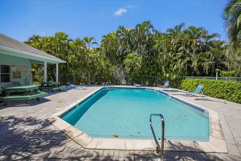 Secret Garden 2 bed