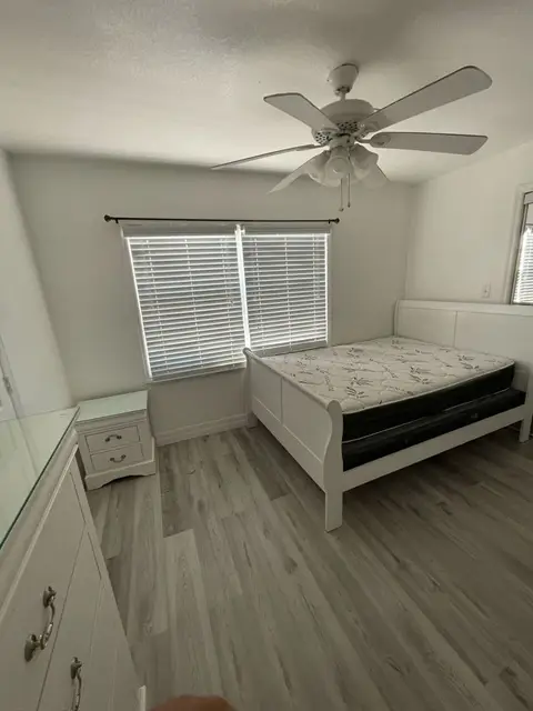 2bed 2bath Apt | Glidden Lane, West Bay
