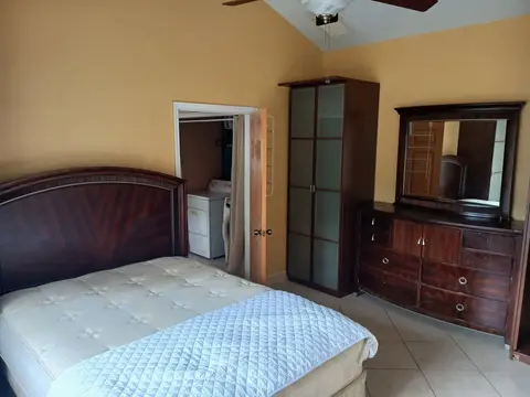 1 bedroom apartment in Prospect off Marina Drive!