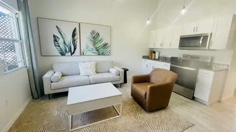 Modern 1-Bedroom Apartment for Rent – KYD $2,300/month