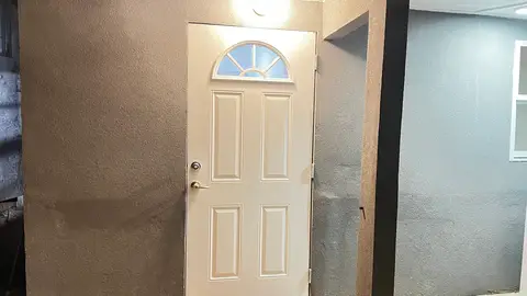 Apt