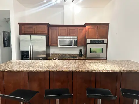 FOR RENT: 1 Bed 1 Bath Condo, South Sound