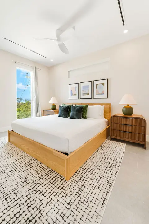 Ocean Front - 3bed 3 bath - Unit #1 Point West