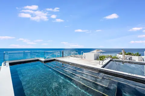 Roof Top Pool - 1bed 1 bath Unit #9, Point West, West Bay