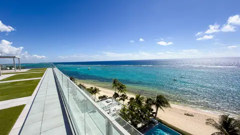 TIDES BEACHFRONT TOWNHOUSE