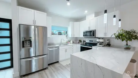 The Lagoons 3 Bed Waterfront Corner Townhouse